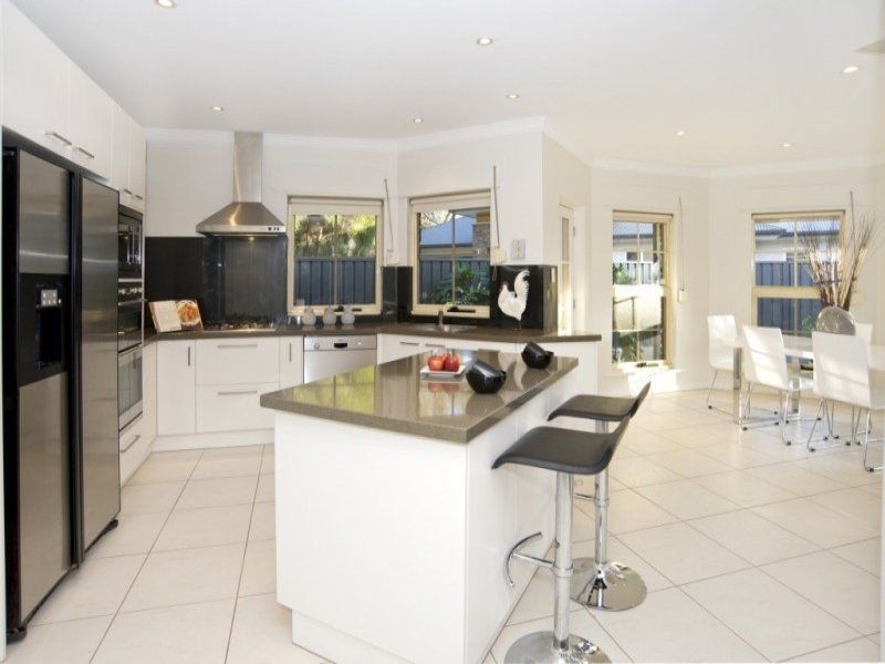 31 River Street, St Peters SA 5069