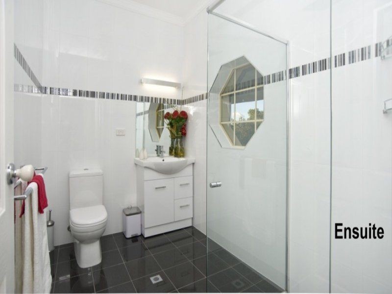31 River Street, St Peters SA 5069