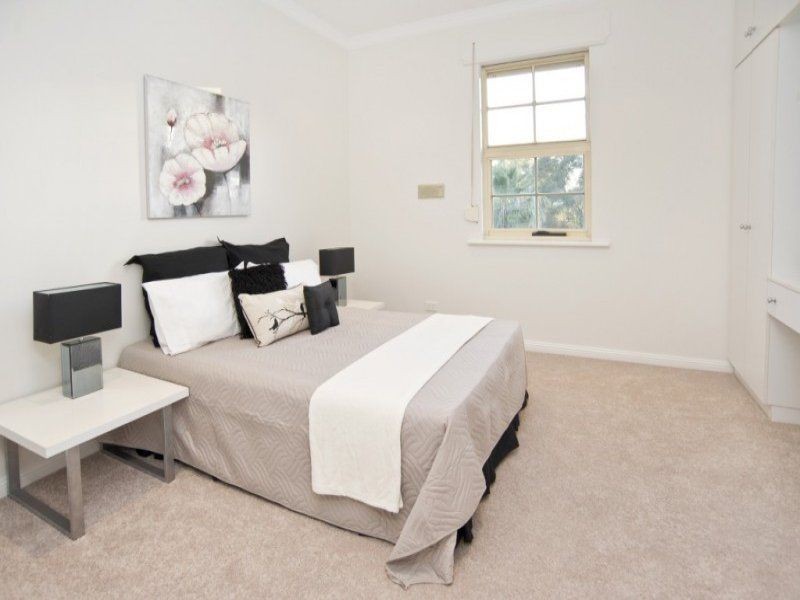 31 River Street, St Peters SA 5069