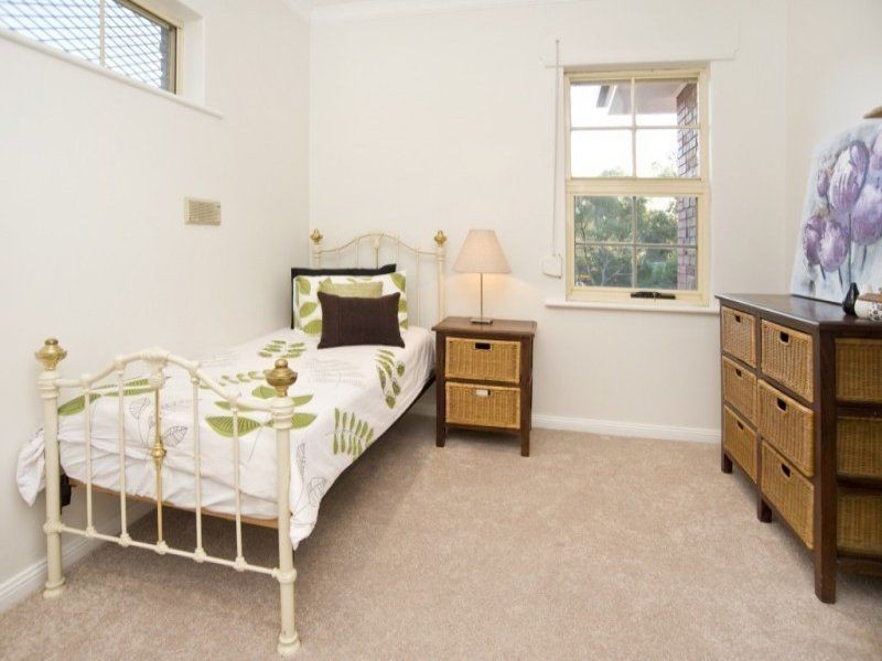 31 River Street, St Peters SA 5069