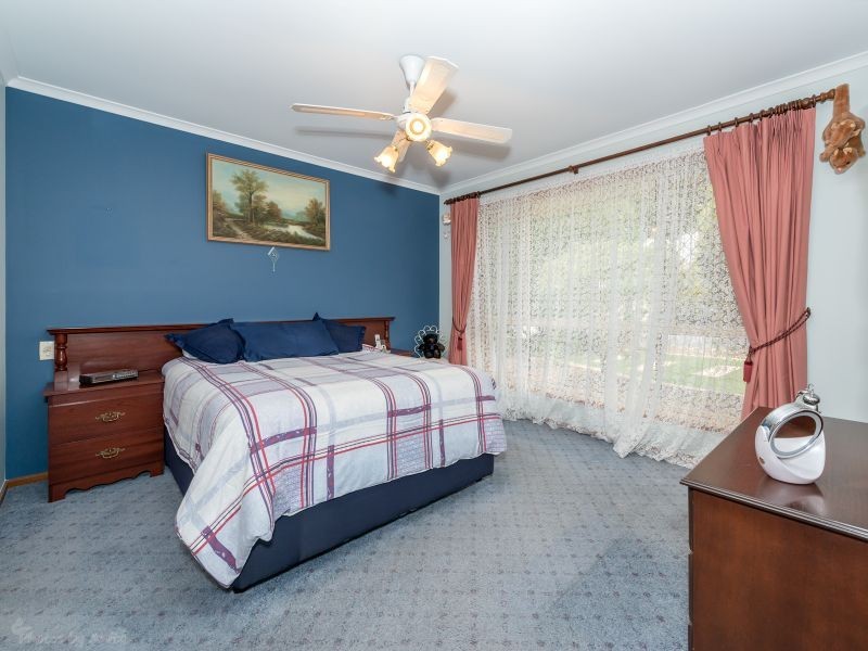 16 Field Street, Oakden SA 5086