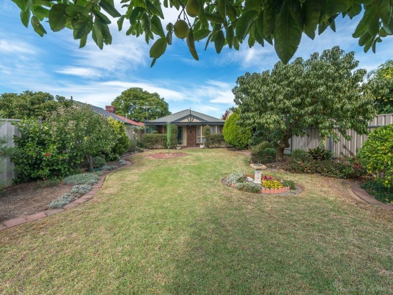 16 Field Street, Oakden SA 5086