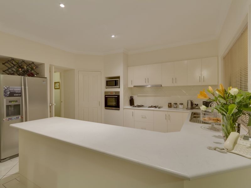 7 Macquarie Street, Mawson Lakes SA 5095