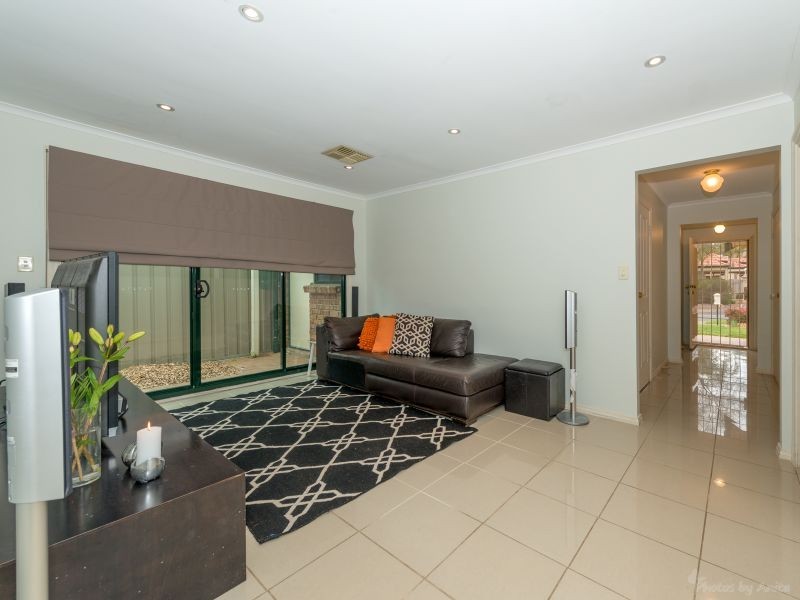7 Chatswood Court, Oakden SA 5086