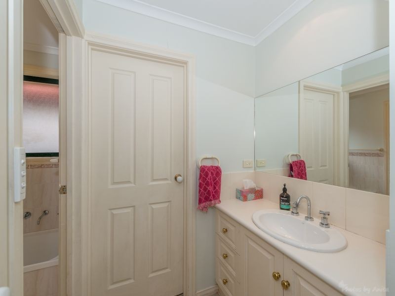 7 Chatswood Court, Oakden SA 5086