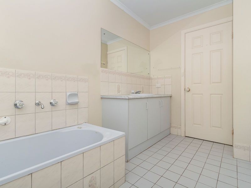 10 Comley Court, Salisbury Plain SA 5109