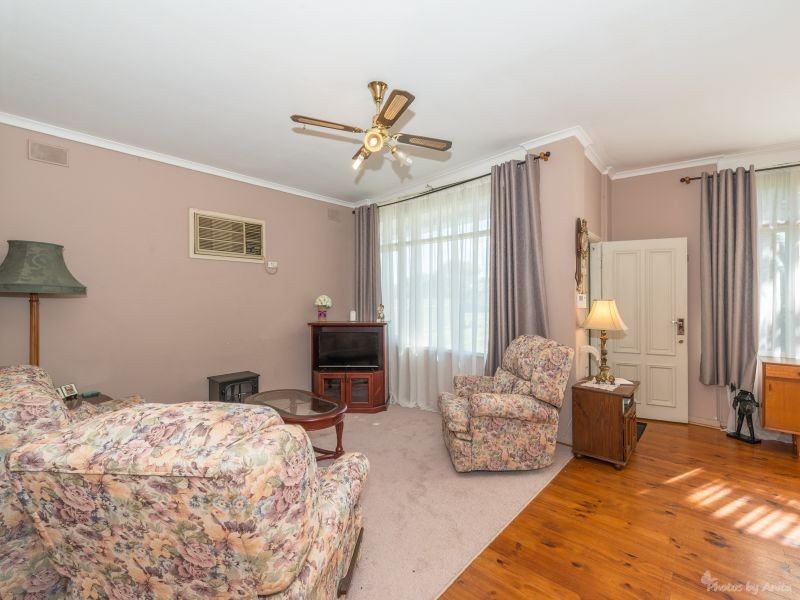 21 Billabong Road, Para Hills SA 5096