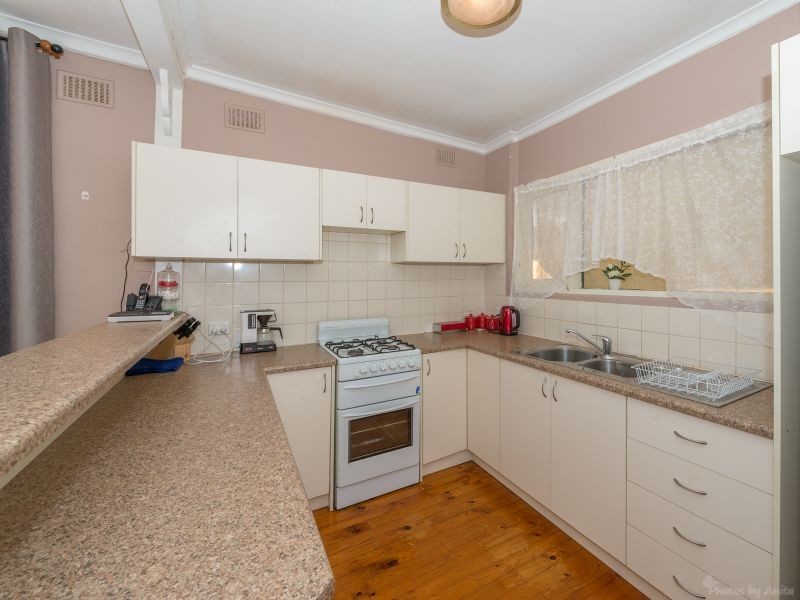 21 Billabong Road, Para Hills SA 5096