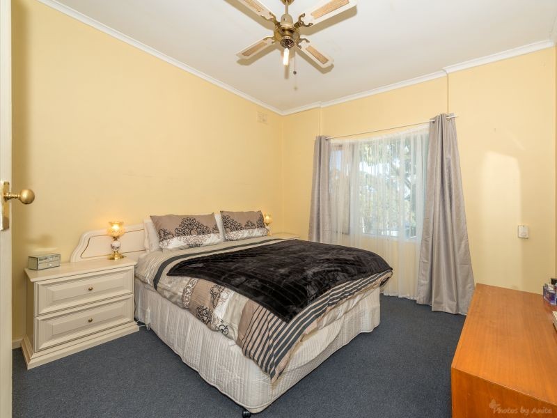 21 Billabong Road, Para Hills SA 5096