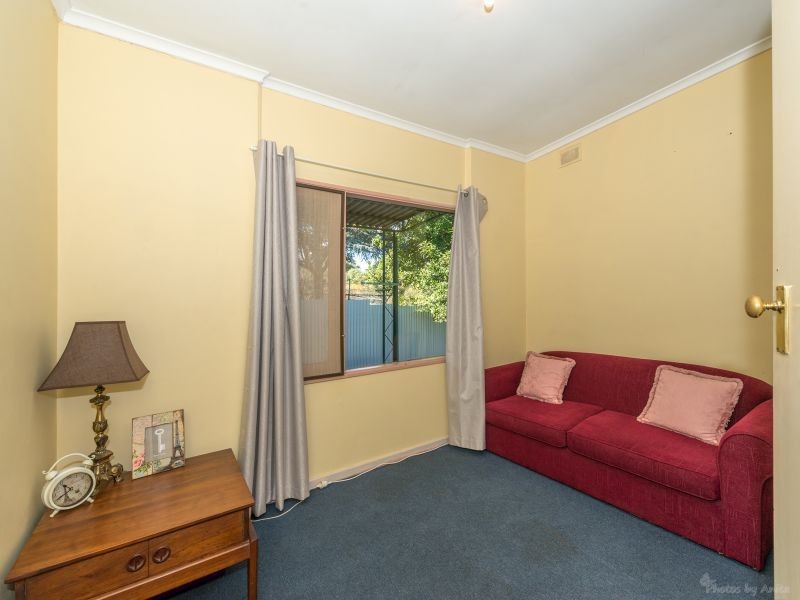 21 Billabong Road, Para Hills SA 5096