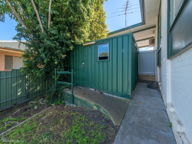 21 Billabong Road, Para Hills SA 5096