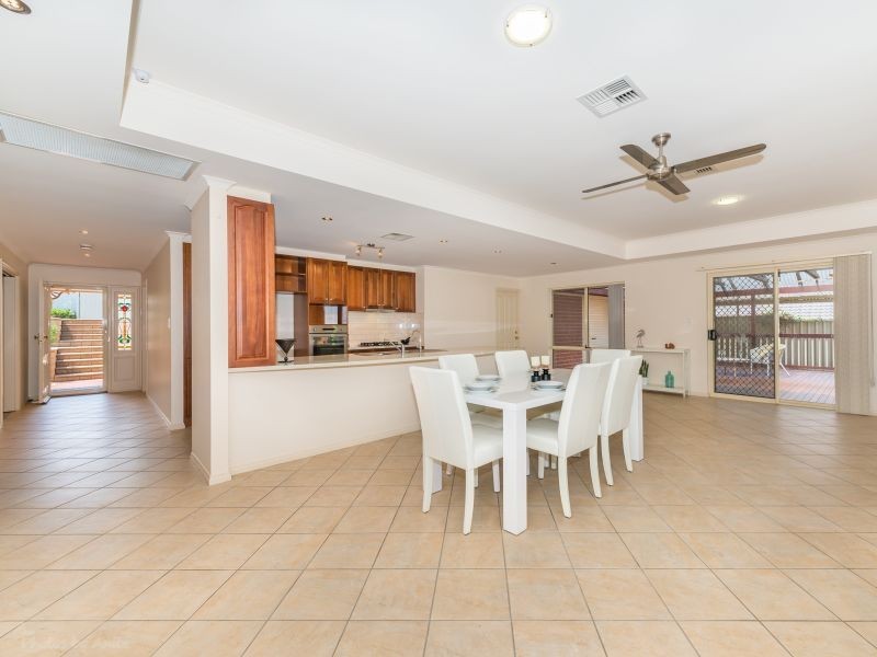 14 River Walk, Walkley Heights SA 5098