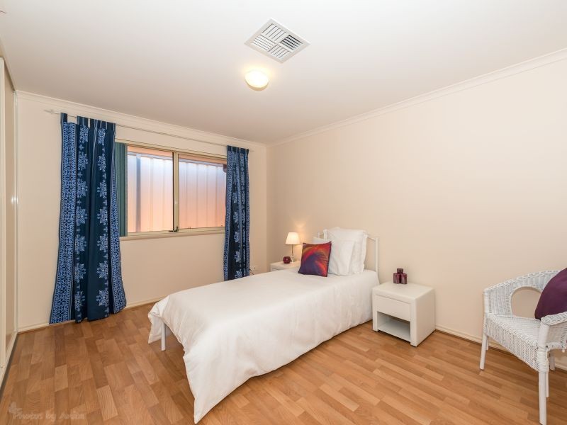 14 River Walk, Walkley Heights SA 5098