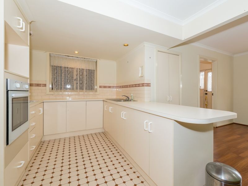 2/15 Ingle Close, Ingle Farm SA 5098