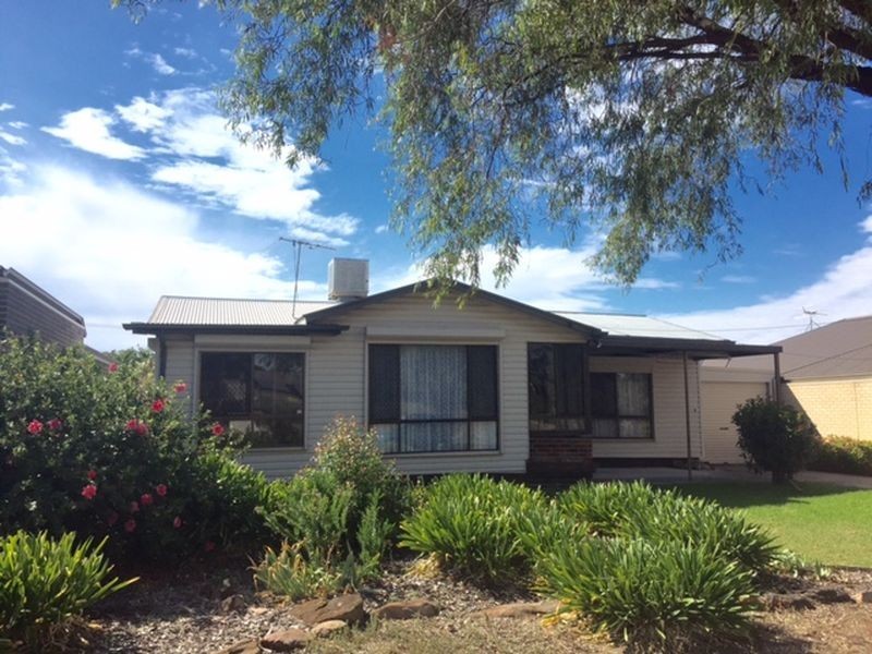 27 Fulton Street, Gilles Plains SA 5086