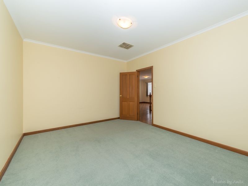 30 Mercedes Drive, Holden Hill SA 5088