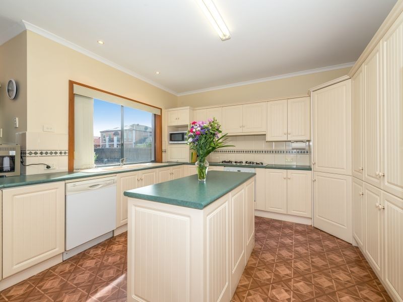 30 Mercedes Drive, Holden Hill SA 5088