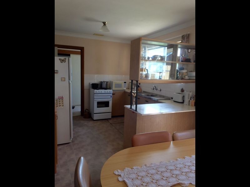 5 Weebo Street, Gilles Plains SA 5086