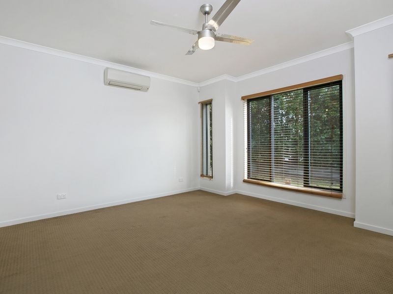 5 Melaleuca Place, Carindale QLD 4152