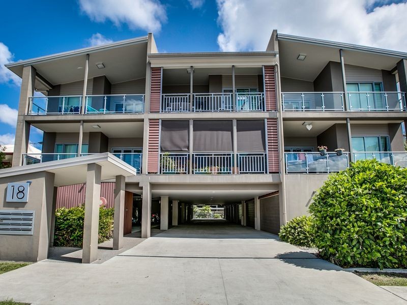 10/18 Barton Road, Hawthorne QLD 4171