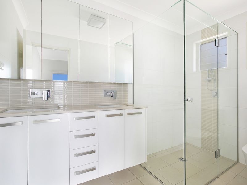 10/18 Barton Road, Hawthorne QLD 4171