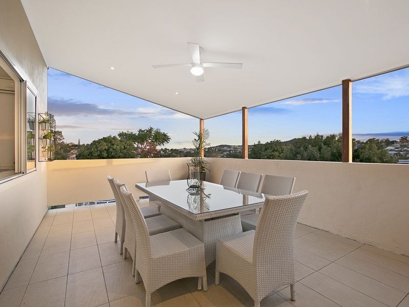 28 Sylvia Street, Camp Hill QLD 4152