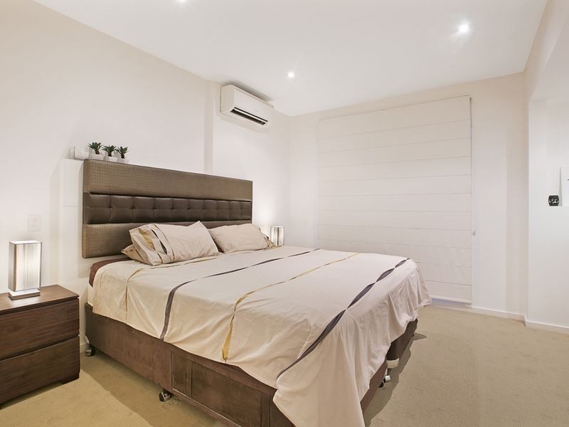 28 Sylvia Street, Camp Hill QLD 4152