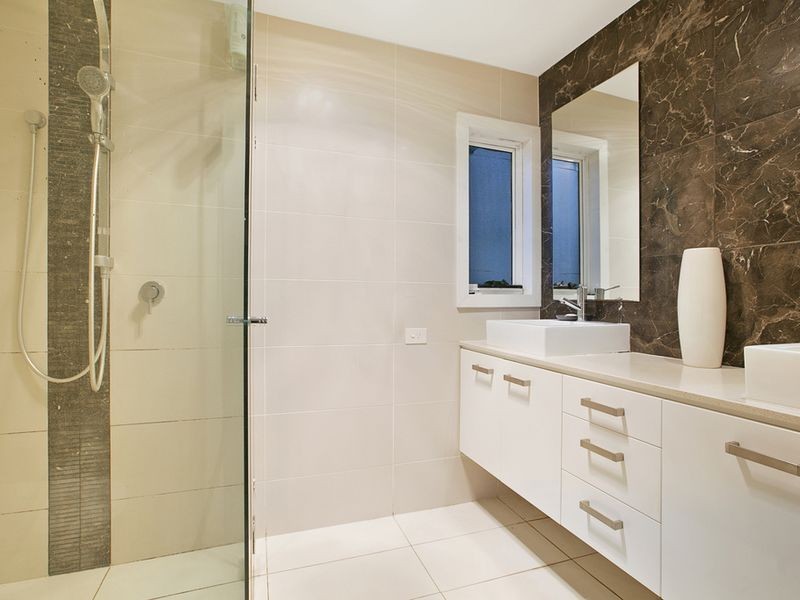 28 Sylvia Street, Camp Hill QLD 4152