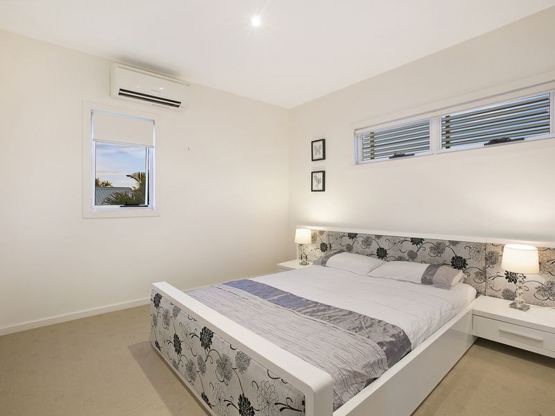 28 Sylvia Street, Camp Hill QLD 4152