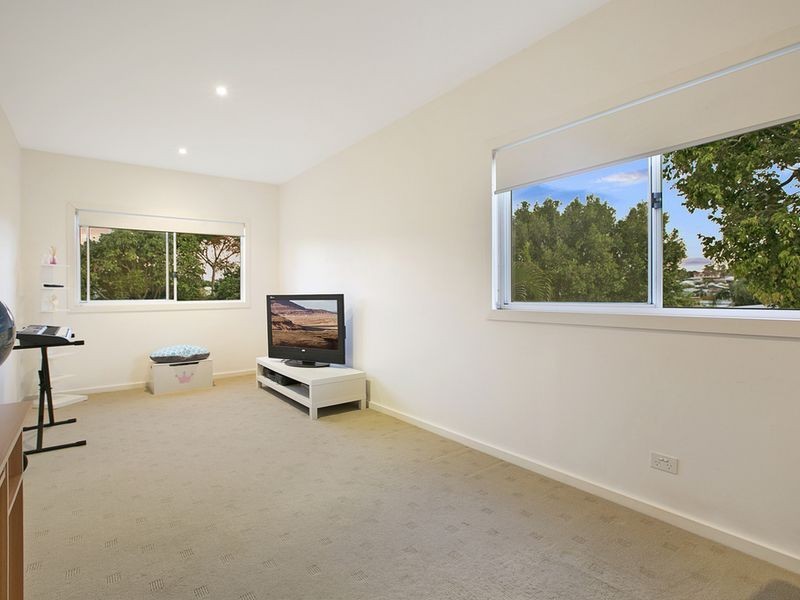 28 Sylvia Street, Camp Hill QLD 4152