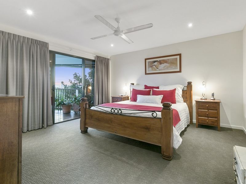 30 Quirinal Crescent, Seven Hills QLD 4170