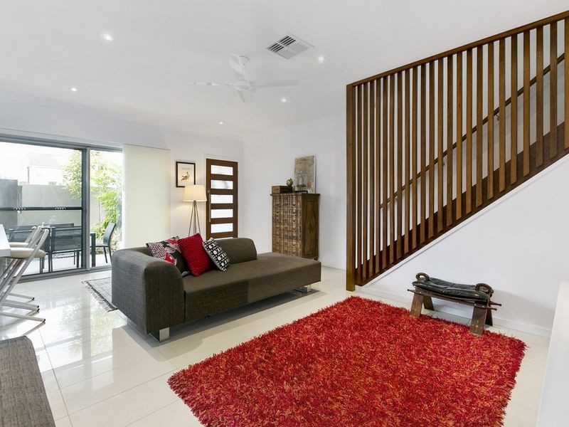 2/39 Orana Street, Carina QLD 4152