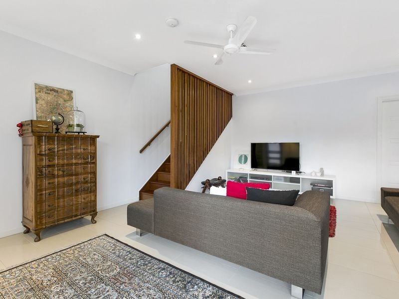 2/39 Orana Street, Carina QLD 4152