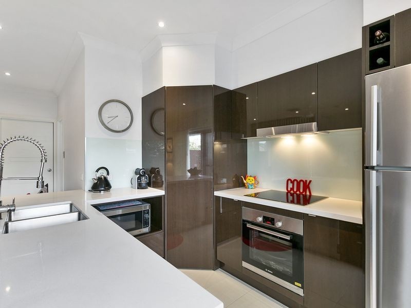 2/39 Orana Street, Carina QLD 4152