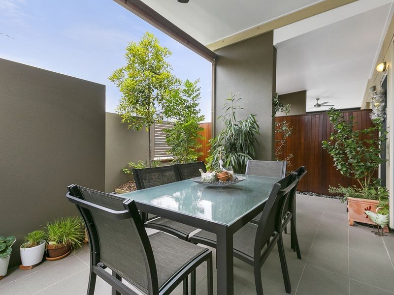 2/39 Orana Street, Carina QLD 4152