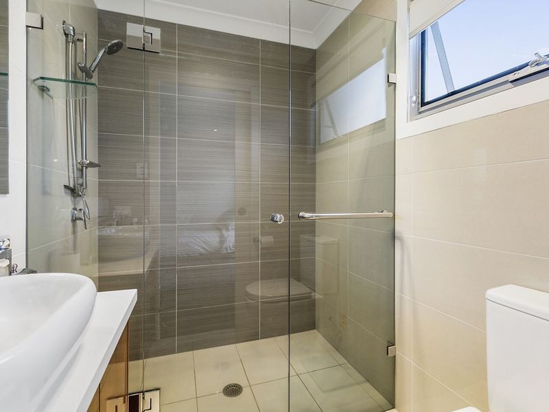 2/39 Orana Street, Carina QLD 4152