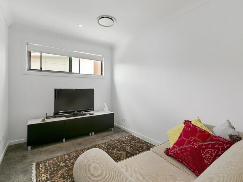 2/39 Orana Street, Carina QLD 4152