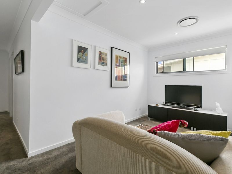 2/39 Orana Street, Carina QLD 4152