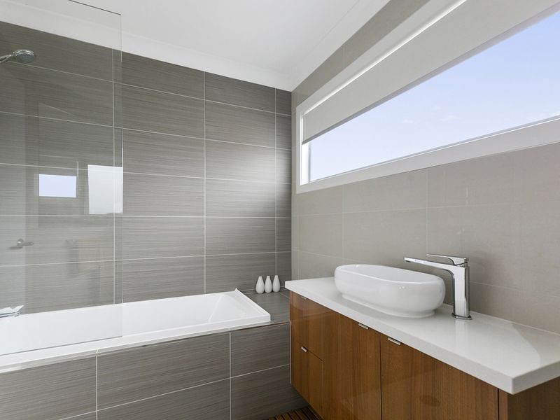 2/39 Orana Street, Carina QLD 4152