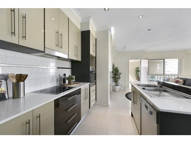 1/40 Agnes Street, Morningside QLD 4170