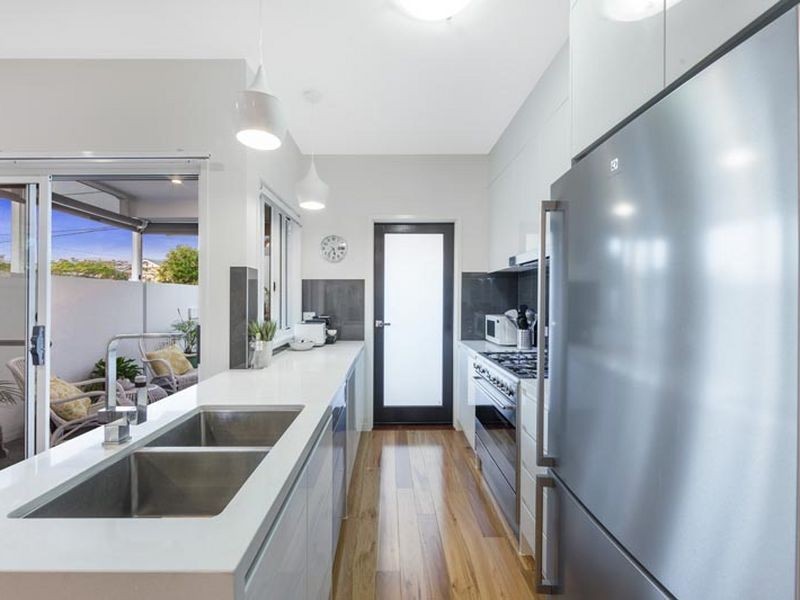 2/27 Ison Street, Morningside QLD 4170