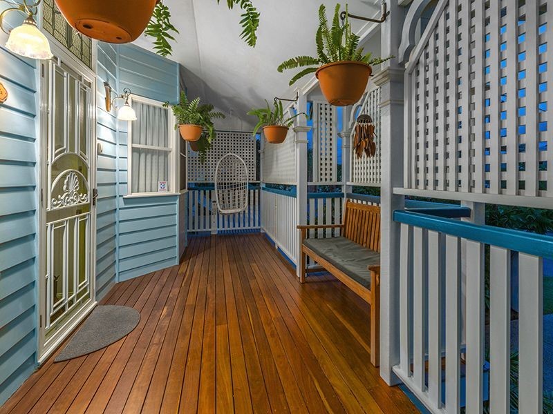 61 Elliott Street, Hawthorne QLD 4171