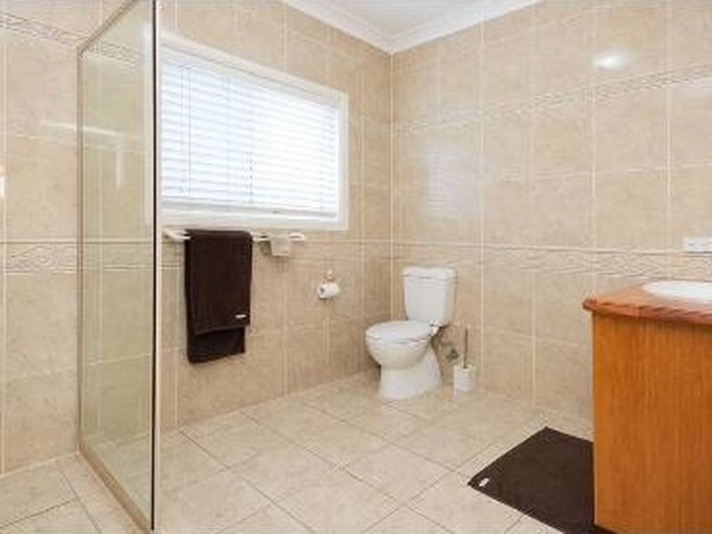 38 Woodland Street, Carindale QLD 4152