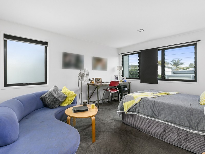 18 Shore Crescent, Bulimba QLD 4171