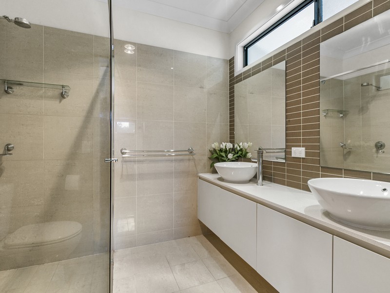 14 Reach Place, Bulimba QLD 4171