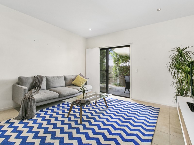 14 Reach Place, Bulimba QLD 4171