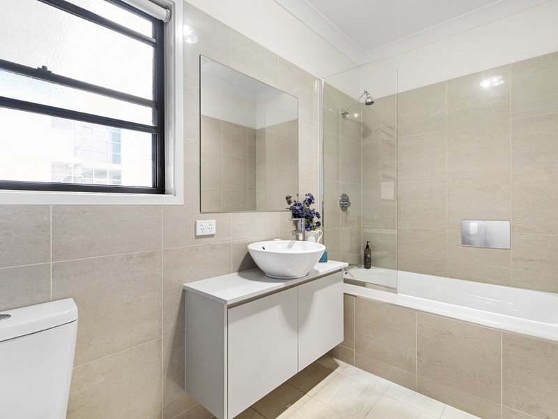 14 Reach Place, Bulimba QLD 4171