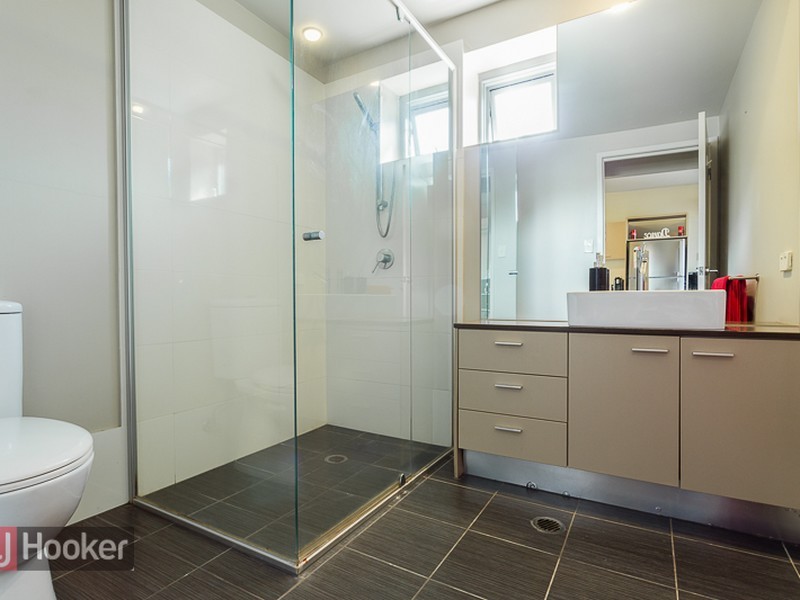 12/18 Riverbend Place, Bulimba QLD 4171
