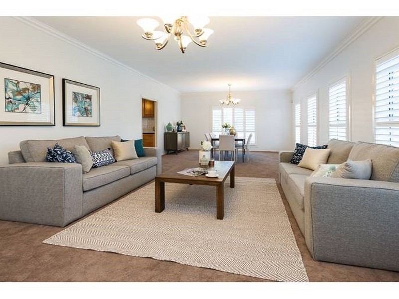 38 Woodland Street, Carindale QLD 4152