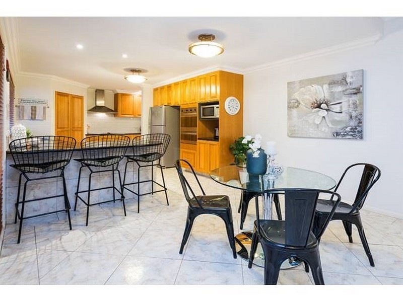 38 Woodland Street, Carindale QLD 4152